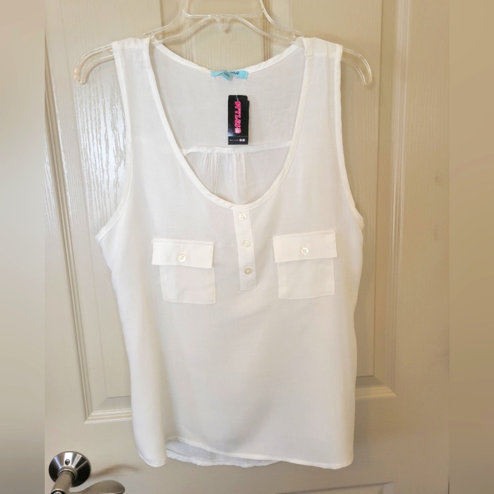 The Arte - NWT Cream White Sleeveless Tank Blouse Size L